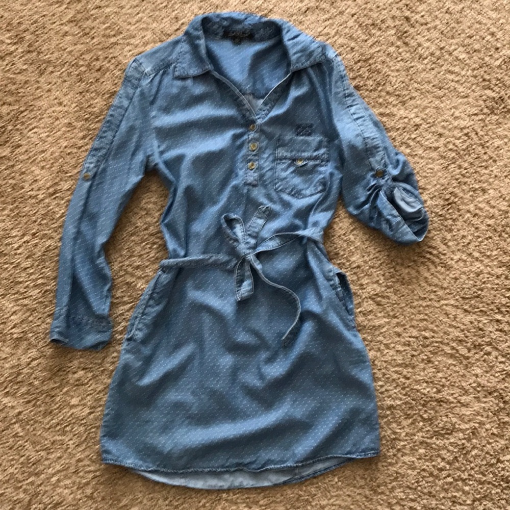 Bogo Chambray tie waist dress. Small